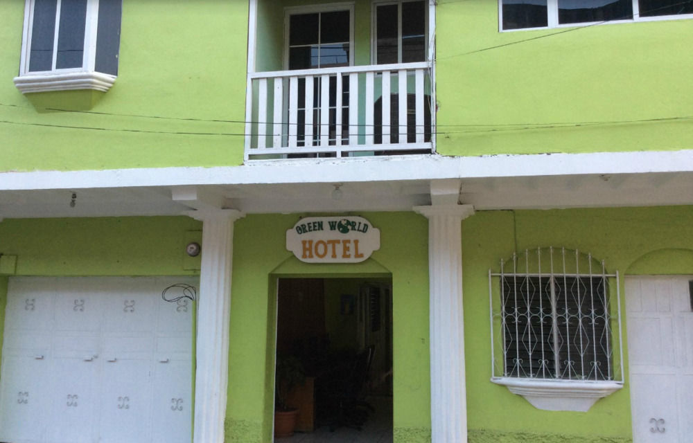 Green World Hotel Flores Buitenkant foto